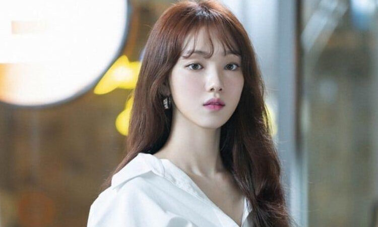 Lee Sung Kyung tiene un papel en el dorama Once Again