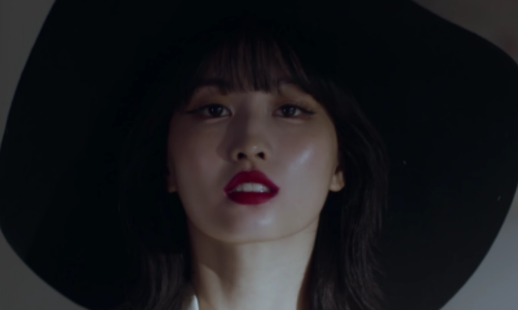 Momo de TWICE muestra sus habilidades de baile con un Performance Project