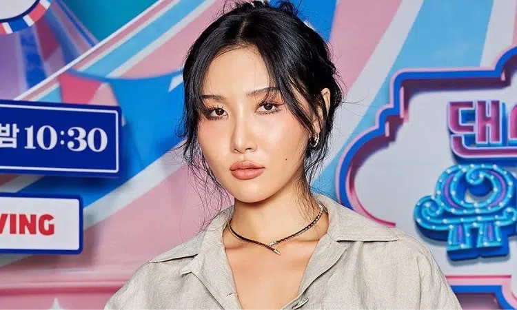 Hwasa MAMAMOO